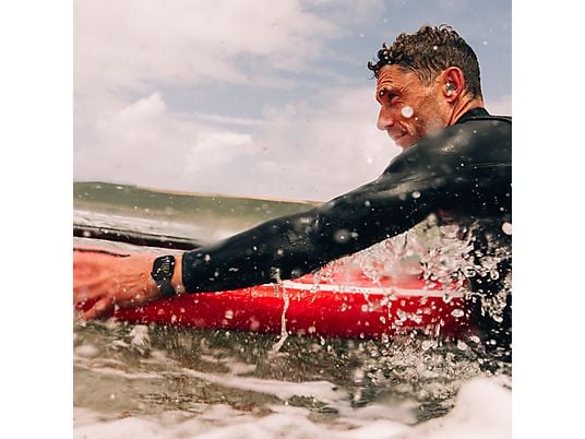 Apple Watch Series 10 (2024), GPS + Cellular, 42 mm, gesto doppio tocco, cassa in titanio ardesia, cinturino Sport nero, taglia M/L